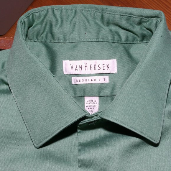 BRAND NEW- Van Heusen Dress Shirt-Hunter Green - Picture 5 of 5